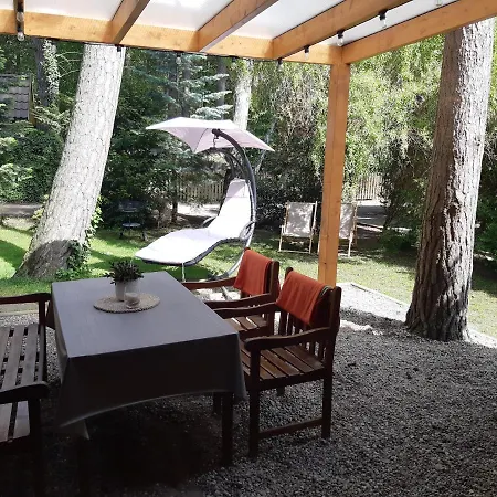 Szeregowe Nasza - 4 Minuty Od Plazy ポビエロボ