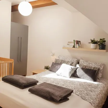 Szeregowe Nasza - 4 Minuty Od Plazy