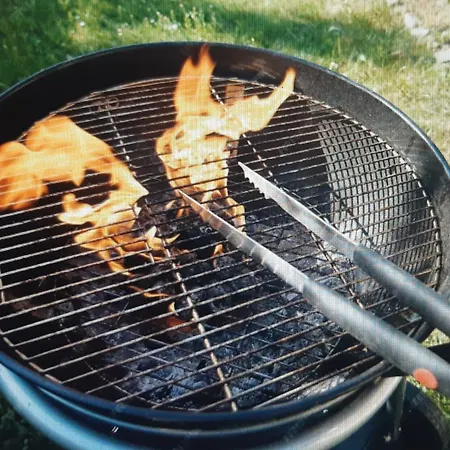 Szeregowe Nasza - 4 Minuty Od Plazy ポビエロボ