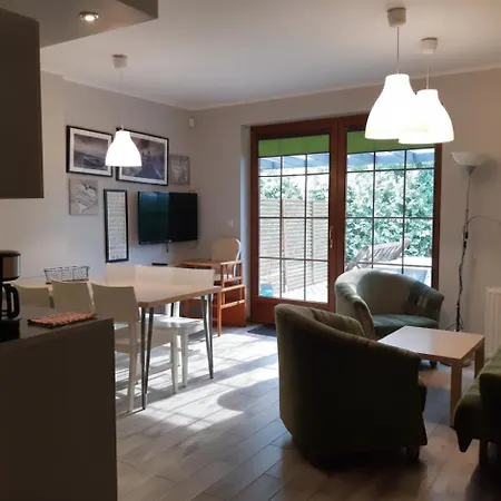 Szeregowe Nasza - 4 Minuty Od Plazy