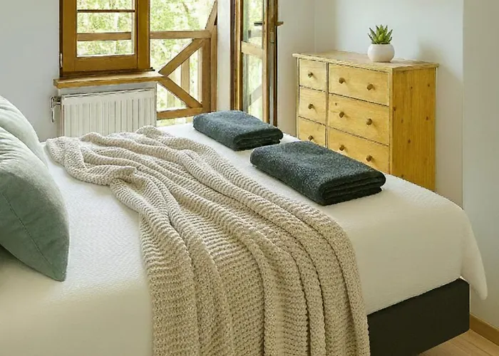 Szeregowe Nasza - 4 Minuty Od Plazy * 波别罗沃